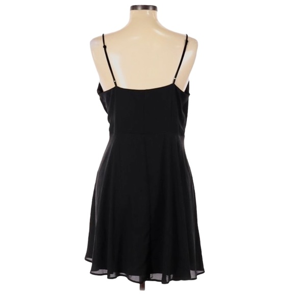 Express Fit & Flare V Neck Sexy Black Dress - Picture 2 of 7